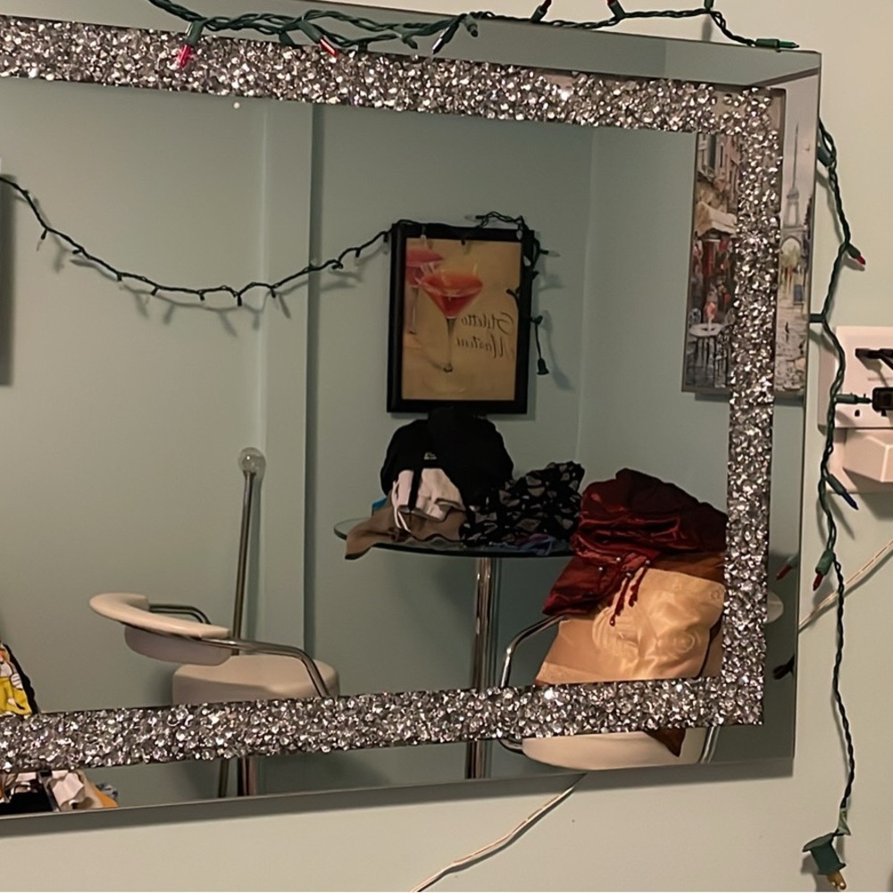❌❌SOLD❌❌ Sparkling Silver Decorative Wall Mirror - Silver
